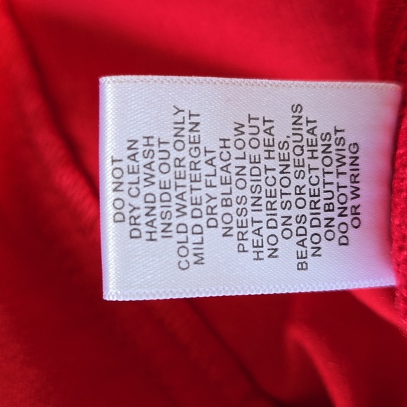 Berek red corduroy/ribbed snalp front red sweater w/sequins & rhinstones-PM - Picture 8 of 9